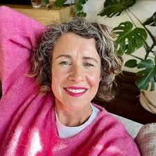 Bernadette Abraham's Instagram, Twitter & Facebook