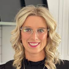 Angie Hann's Instagram, Twitter & Facebook