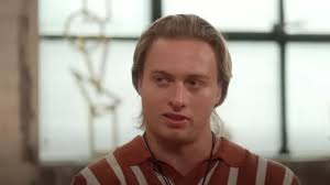 H&M Regular Fit Fine-Knit Cotton Polo usada por Andrew como se ve en Caught  in the Act: Unfaithful (S02E06)