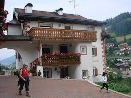 Il sassolungo, il nostro gigante buono delle dolomiti. Apartaments Tervela S Cristina Val Gardena