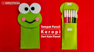 Diy Pencil Case Cara Membuat Tempat Pensil Keropi Dari Kain Flanel Di 2021 Tempat Pensil Kain Flanel Kain