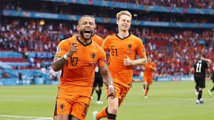 The team that trains arrives after win against macedonia fyr, while the república checa arrives from losing against england. Depay Lanza A Holanda A Los Octavos De Final De La Eurocopa