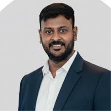 How Ontologies Improve Software Development