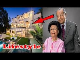 Agenda awani larangan rentas negeri hikmah duduk di rumah. Siti Hasmah Mohamad Ali Lifestyle Mohamad Ali Lifestyle Mahathir Mohamad