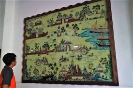 Jenis lukis kaca khas cirebon. Menyasar Pasar Seniman Lukis Kaca Cirebon Lirik Kanvas