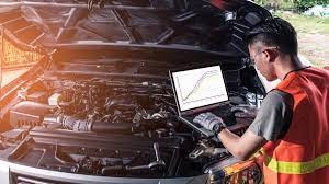 Difference Between An Automotive Technician And An Auto Mechanic