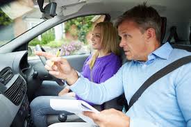 Learn How To Drive With The Right Driving Instructor Driving Class Driving Instructor Driving School