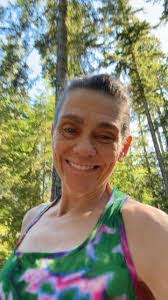 Deanna Sampson's Instagram, Twitter & Facebook