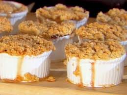 Serve with your choice of whipped cream or vanilla ice cream. Apple Cobbler Paula Deen