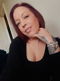 Hello, I'm Yvonne and something to know about me is me and my hubby have  just moved up from Kent. Nice to meet you all 💖