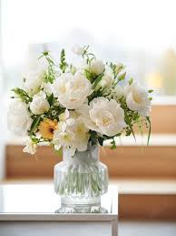Meghan markle's fairy tale wedding to prince harry was nearly three months ago, but royal fans are still analyzing meghan's bouquet carried an extremely special meaning. Peonies To Take Centre Stage At Royal Wedding Funny How Flowers Do That