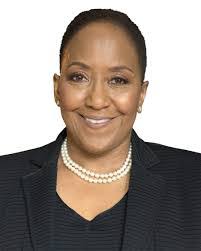 Vicky Fuller's Instagram, Twitter & Facebook