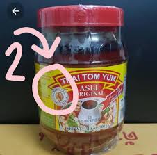 3 cawan air (boleh juga guna air rebusan ayam atau seafood, lagi sedap ) tomyam paste (separuh dari bahan tomyam paste yang disediakan di atas) Tip Pilih Pes Tom Yam Paling Sedap Barulah Pekat Memikat Hati Remaja