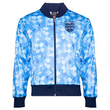 Forever etched in modern terrace culture thanks to its appearance in the video for their official 1990 world cup anthem. England 1990 Third Track Jacket Sd90 Score Draw