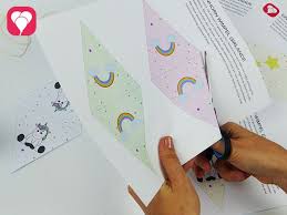 Freebies vorlagen zum ausdrucken hier findet ihr pdf dateien mit bastelvorlagen zum ausdrucken. Magische Wimpel Bei Der Einhorn Girlande Balloonasblog Girlanden Basteln Einhorn Basteln Girlanden