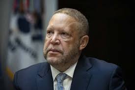 Who are the highest-paid nonprofit CEOs?