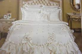 saten kenarlari iri firfirli tasli yatak ortusu modeli moda yeni modelleri dekorasyon roupa de cama lencois de cama roupa de cama roxa