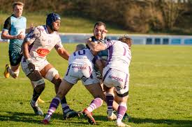 Ce match se déroule le 4 avril 2021 et débute à 15:00. Rugby Nationale Massy Reagit Trop Tard