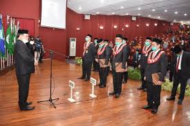 Penyelenggaraan pendidikan tenaga ahli teknologi laboratorium medis yang expert, inovatif. Terapkan Protokol Kesehatan Rektor Unm Lantik 4 Warek