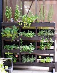 Wood Euro Pallets Furniture For Garden And Balcony Ideas You Can Build Yourself Garten Garten Ideen Paletten Garten