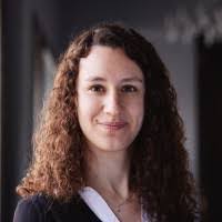 Cindy Kaminski's Instagram, Twitter & Facebook