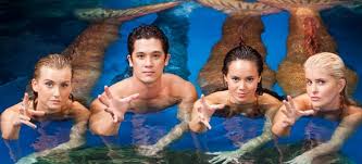 Tous nos lecteurs vous permettent de visualiser cet épisode en vf et vostfr gratuitement. Les Sirenes De Mako Serie Tv