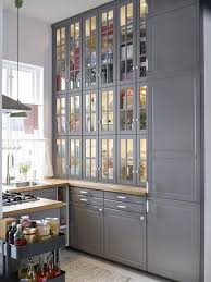 Jesli Lubisz Kuchnie Tradycyjne To Nowy System Kuchni Ikea Metod Bodbyn Bedzie Jak Znalazl Ikea Kitchen Design Kitchen Cabinet Remodel Kitchen Wall Cabinets