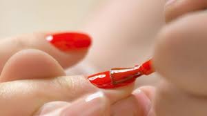 You can do it with a rented buffing machine or with a sanding pole (like the one used for sanding drywall). Experts Warn Of Serious Health Risks Associated With Shellac Gel Manicures