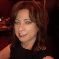 Cynthia Born's Instagram, Twitter & Facebook