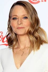 People say (sixty five) 65 years old woman is an older women, but i am not agreed with it. 21 Classic And Cool Short Hairstyles For Older Women The Beauty Inspired