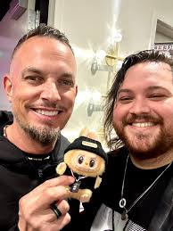 Repost: MammothWVH, by Chuck Brueckmann 🤘🏻🔥❤️🤩🤘🏻🔥❤️🤩🤘🏻🔥❤️🤩