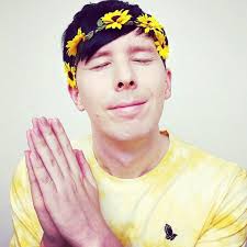 Daisy Ferrer (@daisyflower191)