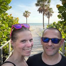 Kids shoveling driveways in Columbia Heights neighborhood