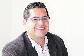 Fin de siglo es una canción de florcita motuda. Etiqueta Partido Humanista La Tercera