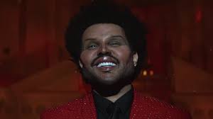 The weeknd just debuted his brand new music video for can't feel my face exclusively on apple music connect! Why The Weeknd S Face Looks So Different In His Music Video For Save Your Tears Glamour