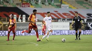 Zorlu mücadele de galatasaray ile alanyaspor maçı 27 ağustos pazartesi günü saat tsi̇ 21.45'te başlayacak olan maçı hakemi halil. Galatasaray Alanyaspor 9 Kez