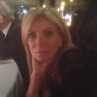 40+ "Ellen Blatt" profiles