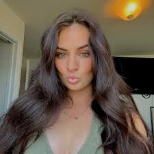 lacey bateman (@laceyyy22)