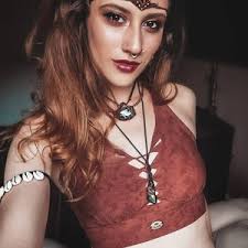 Luchtkostuum, zwarte set gymshorts en crop top, paaldansoutfit,  fitnesskleding, bohotop en shorts, bijpassende set paaldansen