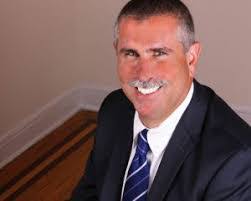 Robert Ferrara's Instagram, Twitter & Facebook