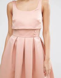 Maybe you would like to learn more about one of these? Asos Vestito Da Cerimonia Con Top Corto E Bottoni Asos