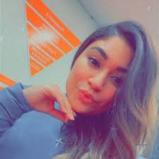 Jeanette Medina (@JeanCXM_0523)