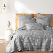 Shop all bed & bath featured sales new arrivals clearance bedding advice. Homthreads Bowie Quilt Set Twin Quilt Two Standard Pillow Shams Microfiber Jacquard Geo Floral Light Grey Quilt Size 68 X 86 In And Pillow Sham Size 26 X 20 In Walmart Com Walmart Com