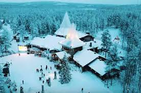 Rovaniemi è in lapponia, nella lapponia finlandese per la precisione, proprio dove passa il circolo polare artico ed è qui, al circolo polare, che è situato il villaggio di babbo natale. La Casa Di Babbo Natale In Lapponia Come E Quando Andare