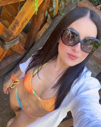 Ale Bernal's Instagram, Twitter & Facebook