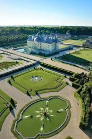 Le Chateau De Vaux Le Vicomte Chateau A Visiter Le Manoir Chateau Ile De France