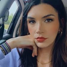 Karen Galvan's Instagram, Twitter & Facebook