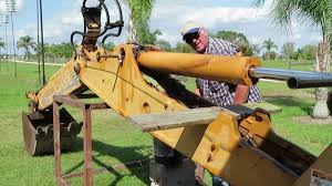 Have a leaking on main hydraulic cylinder. Case 580 Super L Backhoe Boom Cylinder Removal Youtube