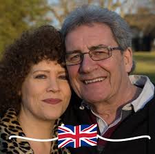 Are the homeowners Rush fans?