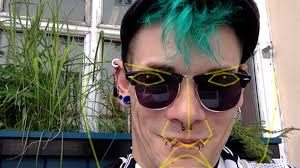 Berghaintrainer: Wer kommt am Berghain-Türsteher vorbei?